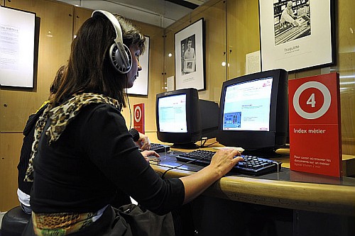 Recherche d'emploi en ligne à La Cité des métiers
